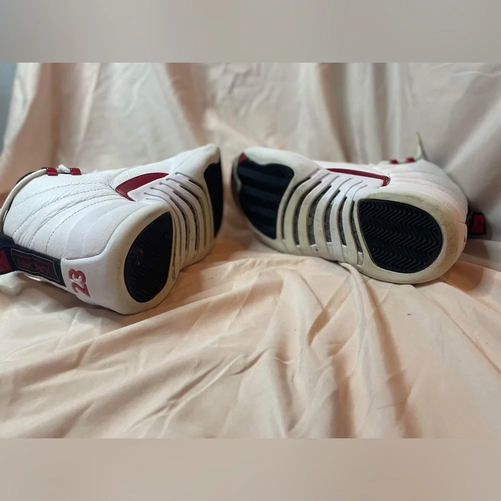 Nike Air Jordan 12 Twist Size 9 CT8013–106 OG XII Cherry Red White Playoff